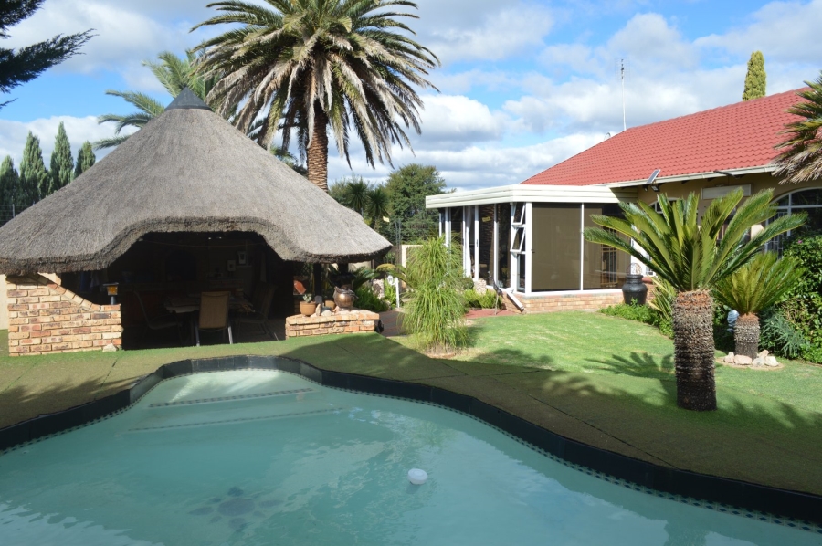 3 Bedroom Property for Sale in Meiringspark North West
